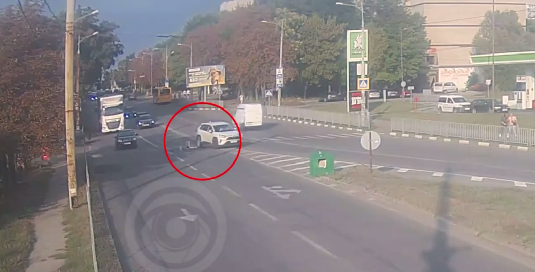 Новини Дніпра: Збила машина по дорозі в школу допомога