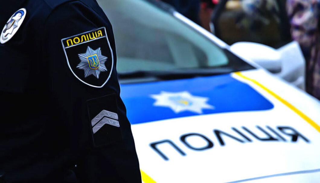 У маршрутці Дніпро-Запоріжжя жінка вдарила ножем в обличчя незнайомого 15-річного хлопця