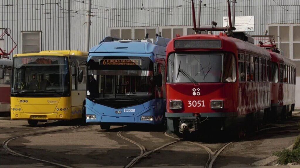 kak segodnja kursiruet obshhestvennyj transport v dnepre